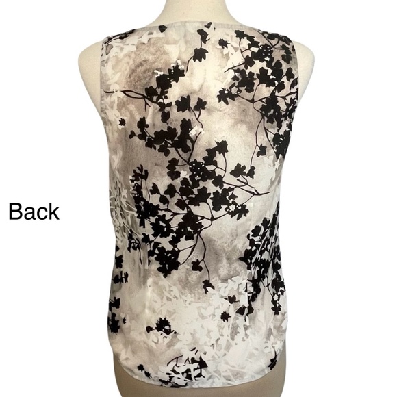 H&M Floral  Wash Black /White  Drape Neckline and Knotted Detail Size 6 - Picture 3 of 8